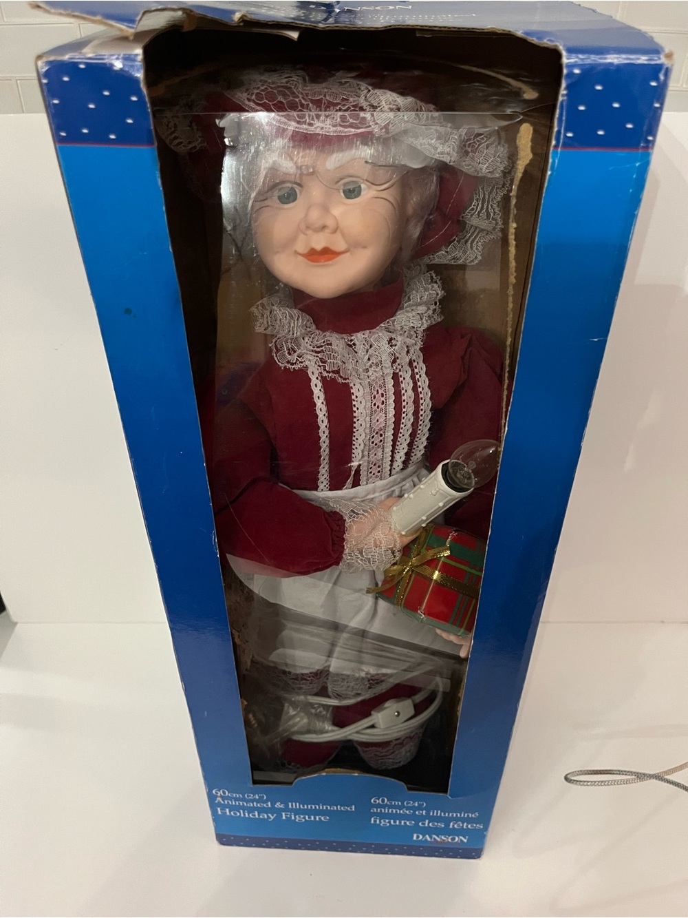 Vintage Danson 24" Animated & Illuminated Mrs. Claus Holiday Figure Original box